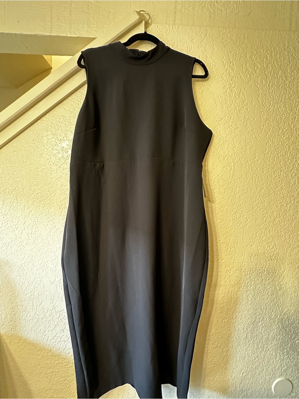 Express Sleeveless Midi Sheath Dress in Black